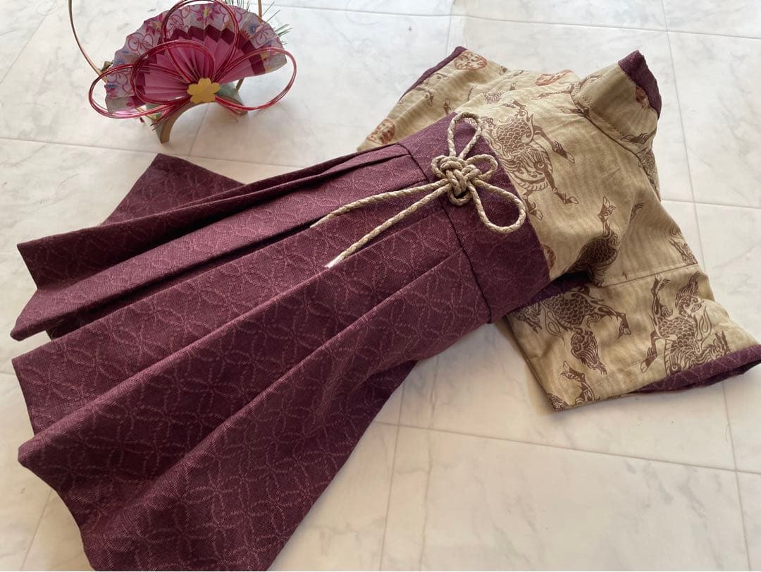 サクちゃん 様専用オーダー作成♪ワンちゃんのかわいい袴の着物 白地に