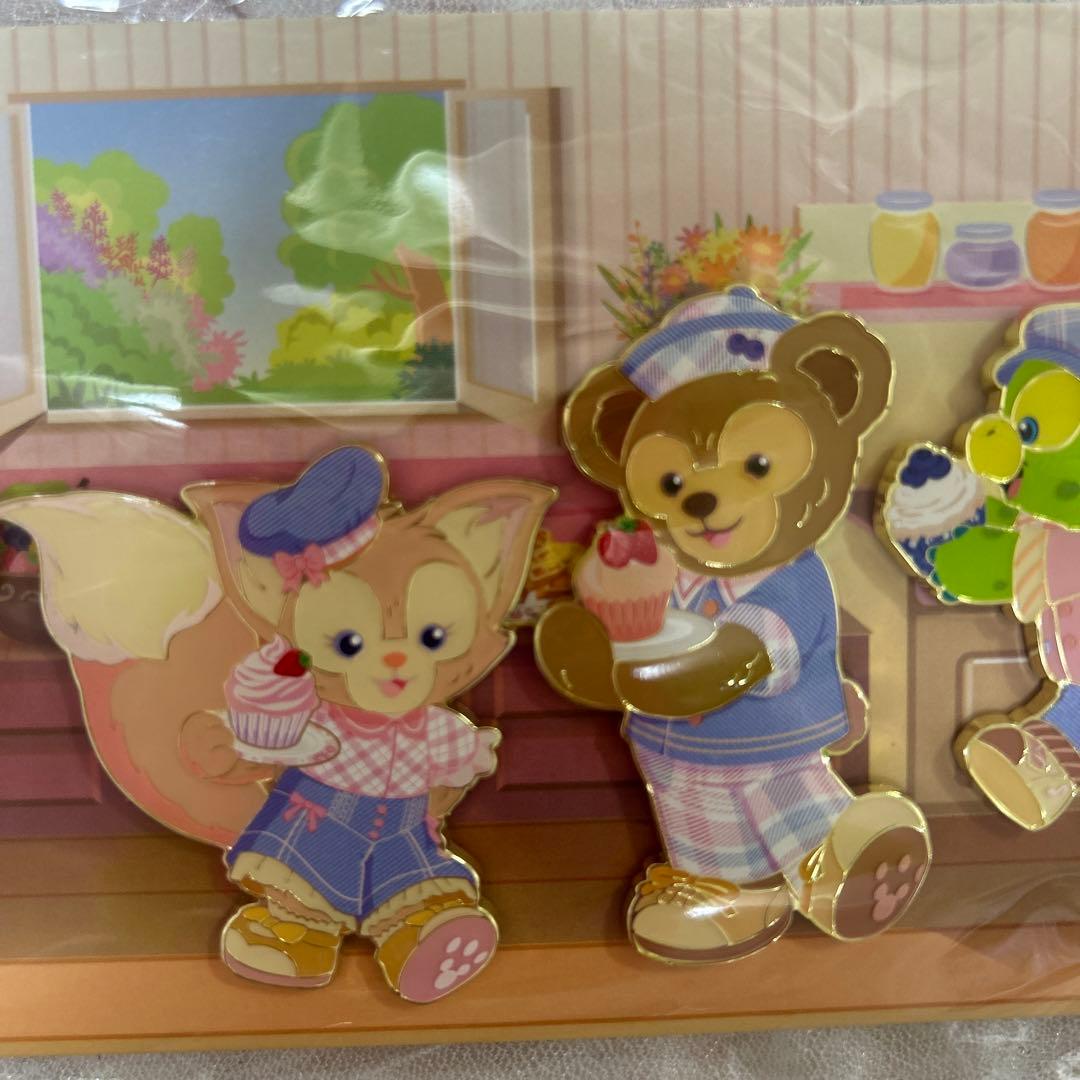 香港ディズニーランド年間パス春限定特典 ダッフィーフレンズ ピンバッジ