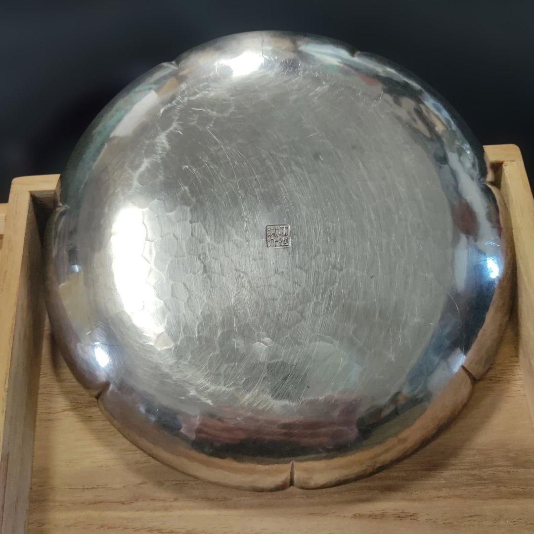 純銀。純銀盆。花形。四世　秦蔵六造。111g。茶道具。銀製品。中古品。
