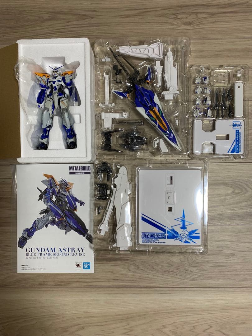 メタルビルド ガンダムアストレイブルーフレームセカンドリバイ&ストライカーセット