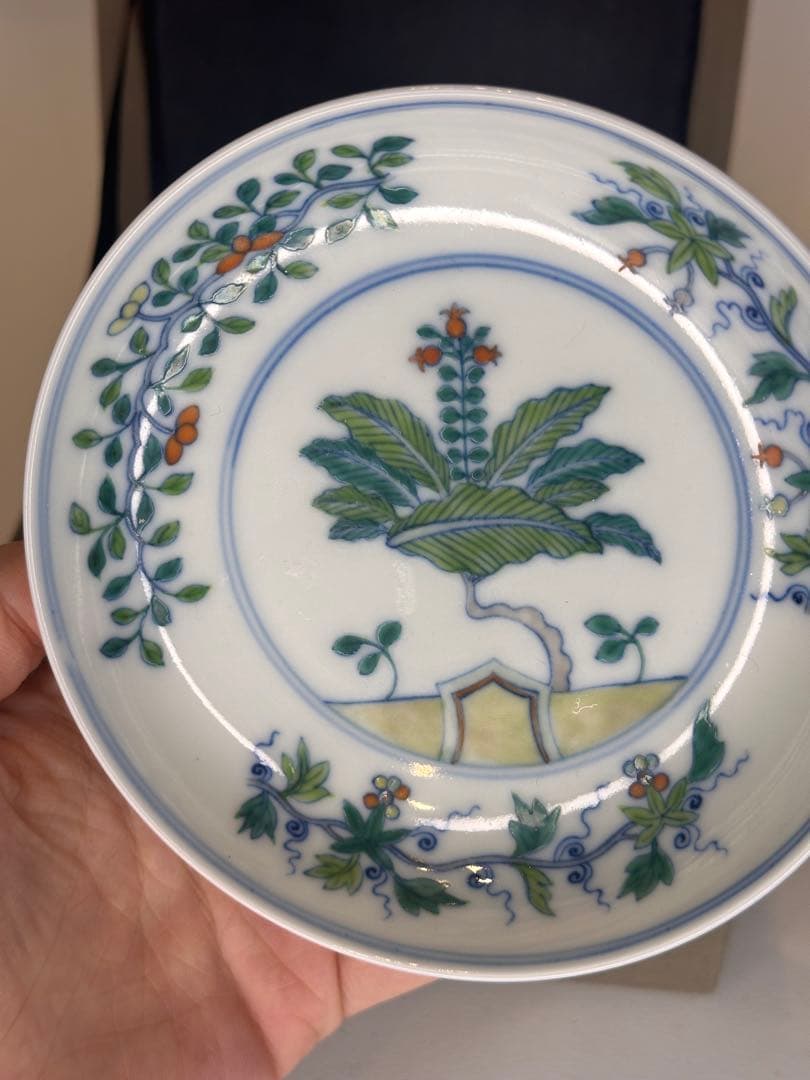 清時代　大清乾隆年製　底款　小皿　賞皿　中国古陶磁　錦箱付