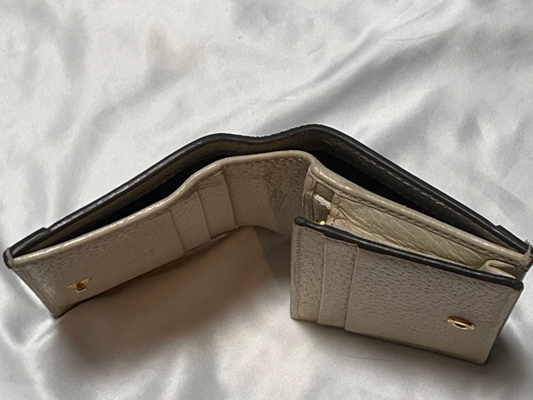 《値下げしました》GUCCI オフィディア マーモント シェリーライン 折り財布