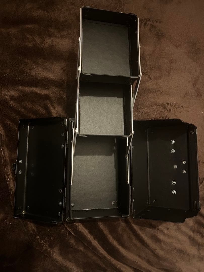 shu uemura ピカチュウ プレミアム メイクアップ ボックス