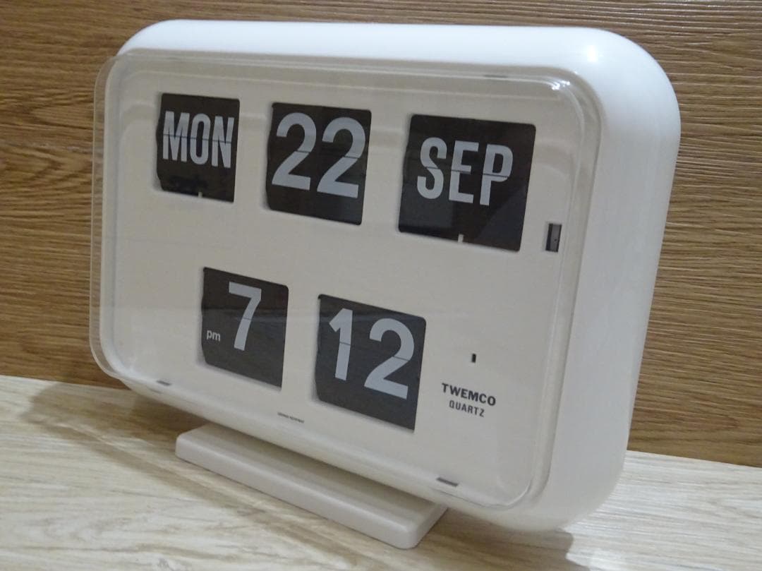 TWEMCO QUARTZ QD-35 パタパタ時計 カレンダー 置時計 掛時計