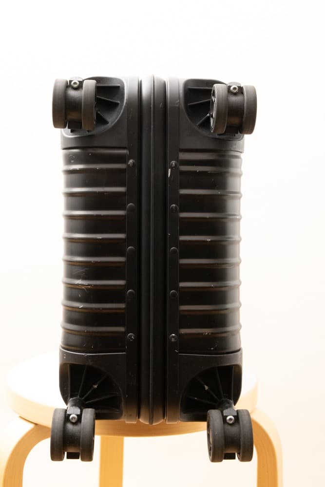 廃盤品 貴重 リモワ トパーズ ステルス 32L 機内持ち込み 4輪アルミ