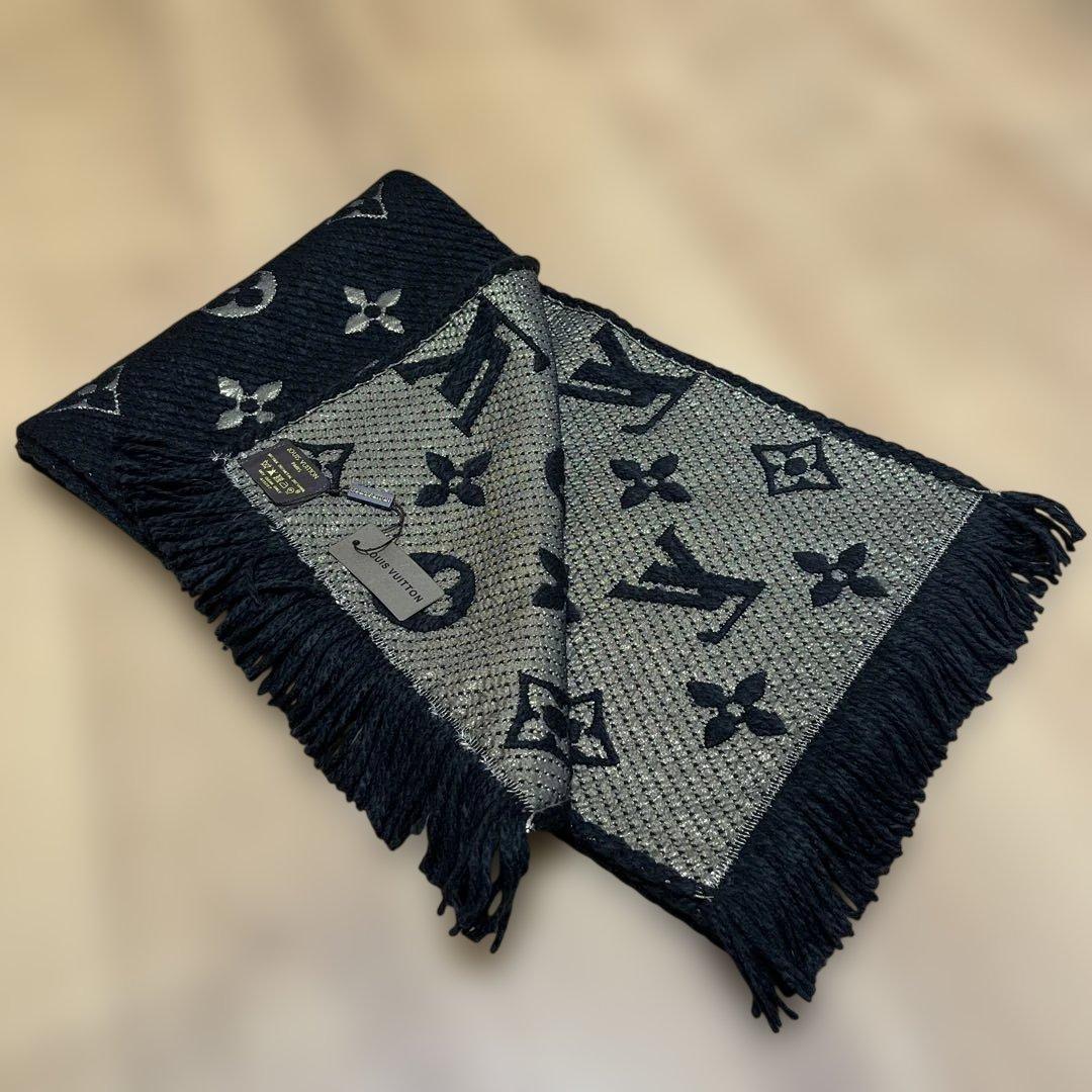 Louis Vuitton ゴールドロゴマフラー タグ付き ノベルティ - メルカリ