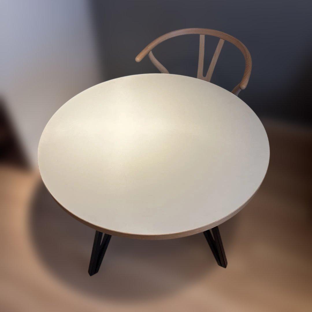 KANADEMONO カフェテーブル　リノリウム　2024年製