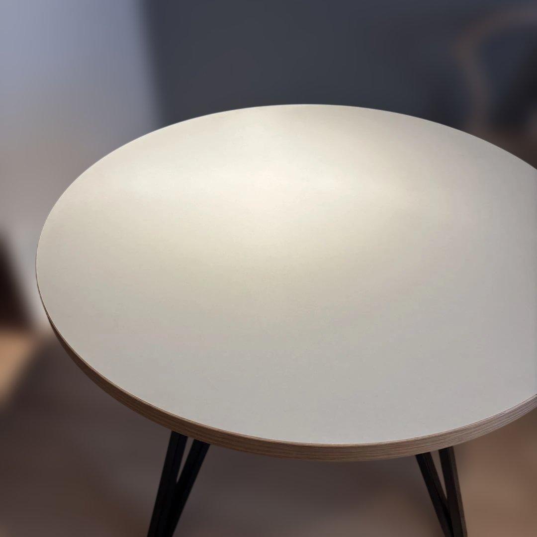 KANADEMONO カフェテーブル　リノリウム　2024年製