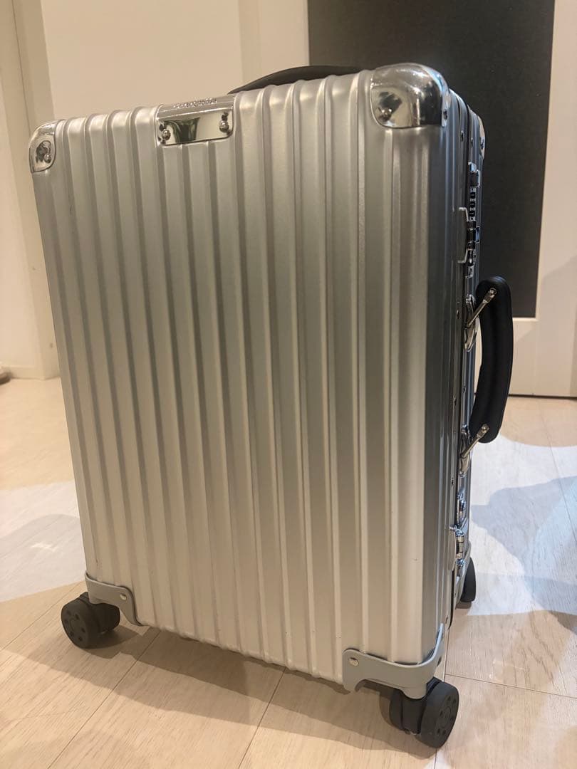 rimowa スーツケース　機内持ち込み可能 リモワ RIMOWA SALSA AIR スーツケース 33L 機内持ち込み キャリー