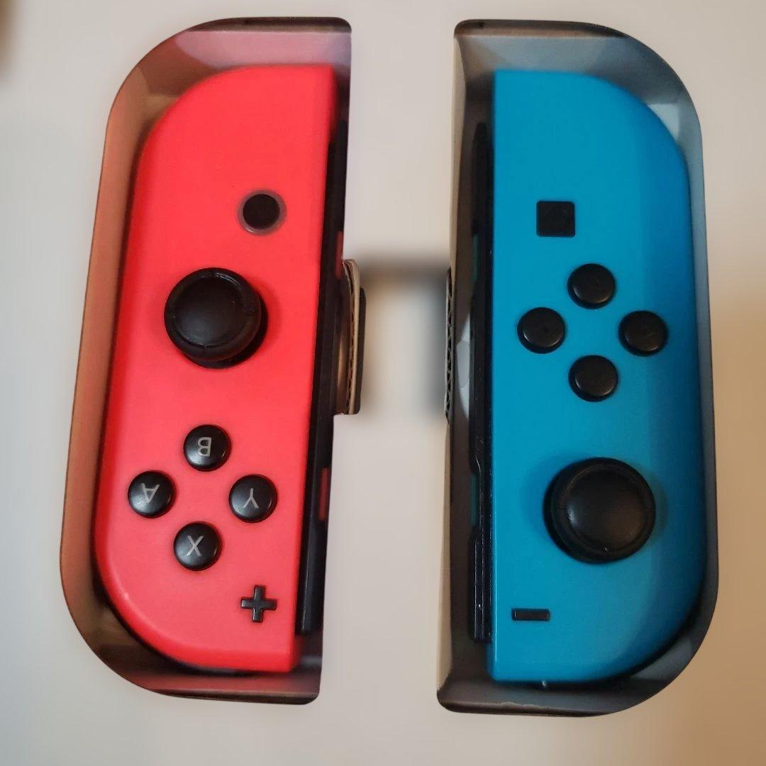 任天堂Switch本体　箱付きセット☆ Joy-Con充電グリップ付き