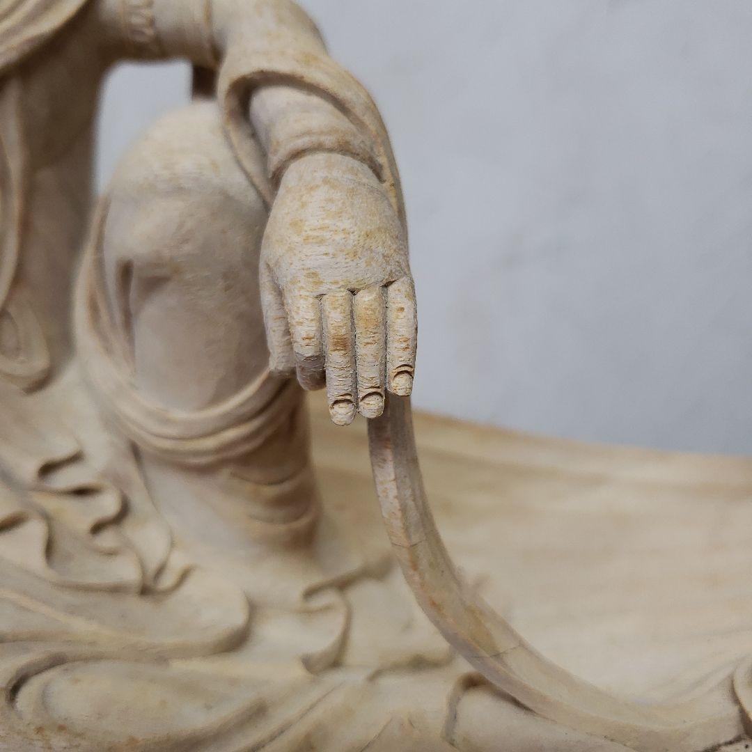 Bフライデー 蔵出し特価 希少仏像 上彫り☆楠材 一葉観音菩薩坐像☆台