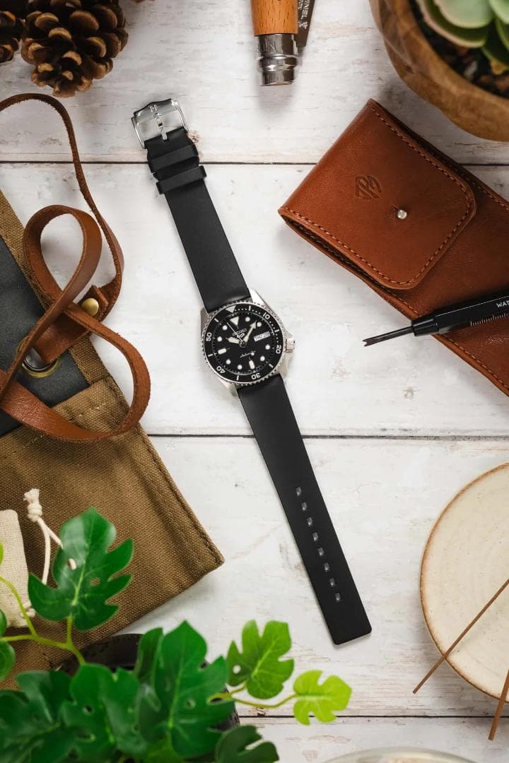 ヒルシュ・ピュアHIRSCH Pure(ラグ幅20ミリLサイズ)ブラック+黒尾錠