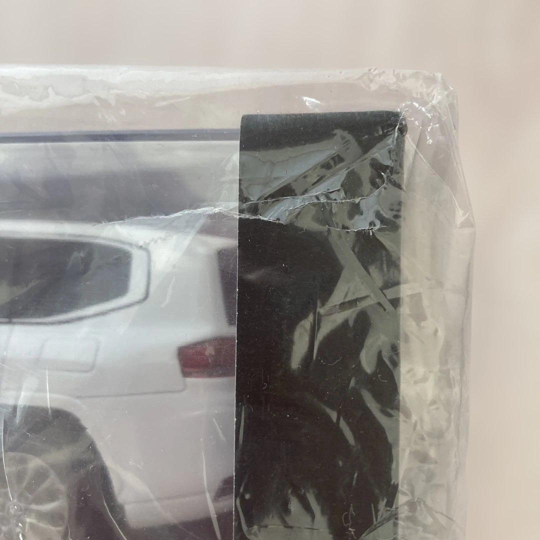 【LAND CRUISER】ランドクルーザー　ミニカー １／30スケール