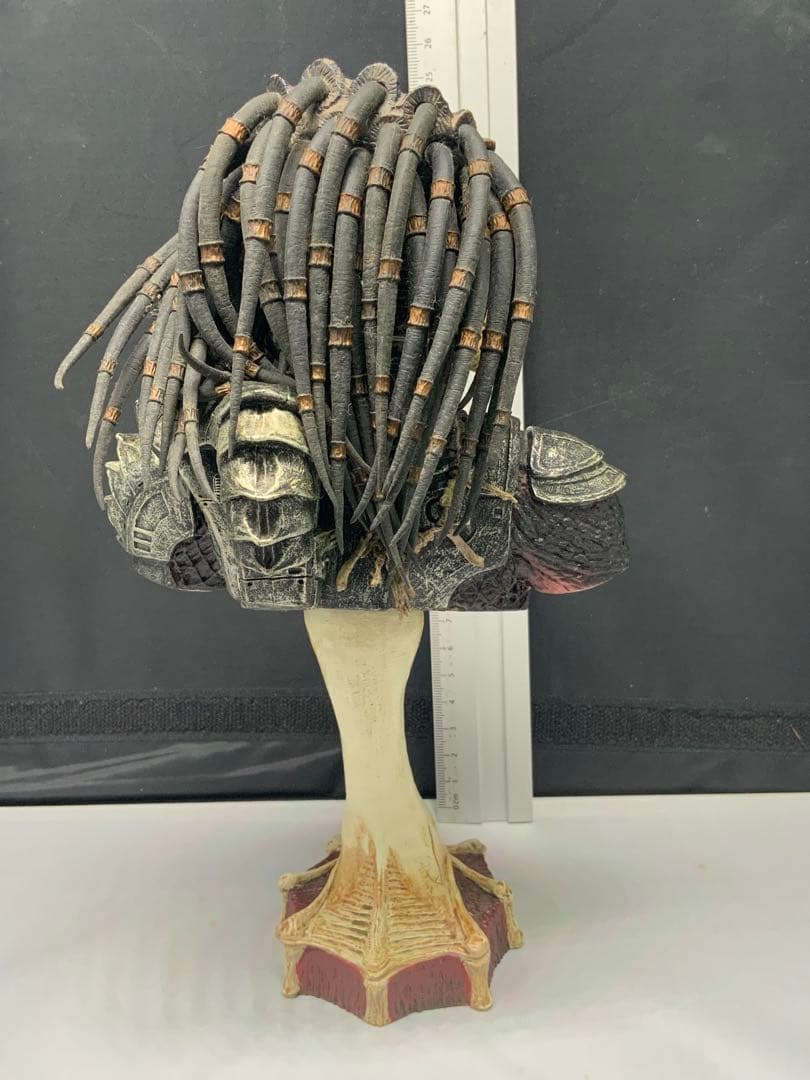 プレデター　置物　送料込み価格❣️