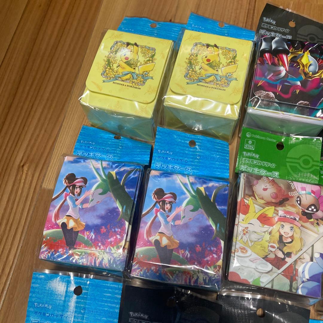 ポケモンカード　デッキシールドとデッキケース25点まとめ売り