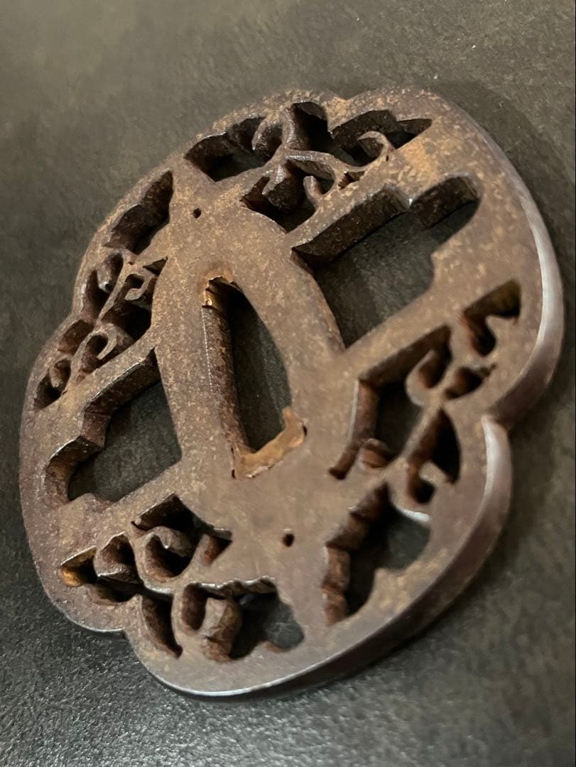 鍔　鉄地　透かし　植物象嵌　2点セット