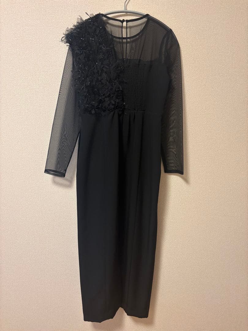 niana フリンジグリッターノットドレス