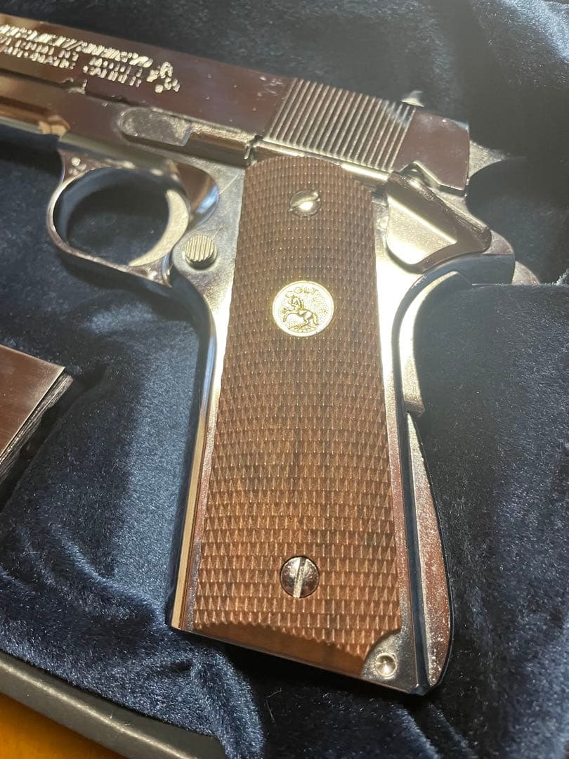 東京マルイ　コルト ガバメント シリーズ'70 ニッケルフィニッシュ