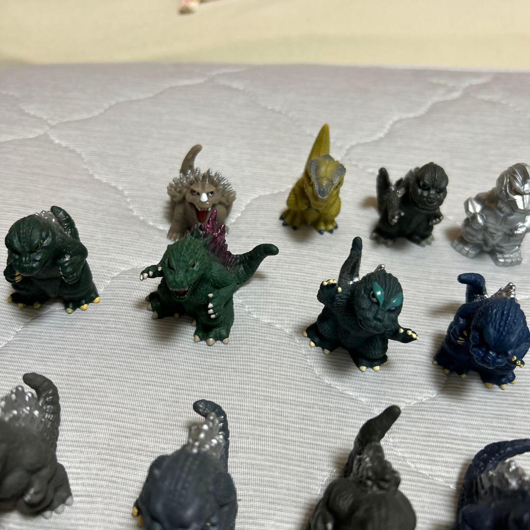 ゴジラ 指人形 53体