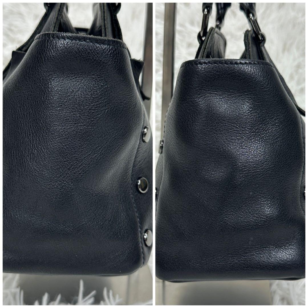 【ヴィヴィアンウエストウッド】ヌーロック オーブ ハンドバッグ スタッズ レザー