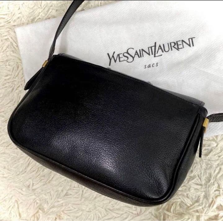 イヴサンローラン　サンローラン ゴールド金具ショルダーバッグ ヴィンテージ