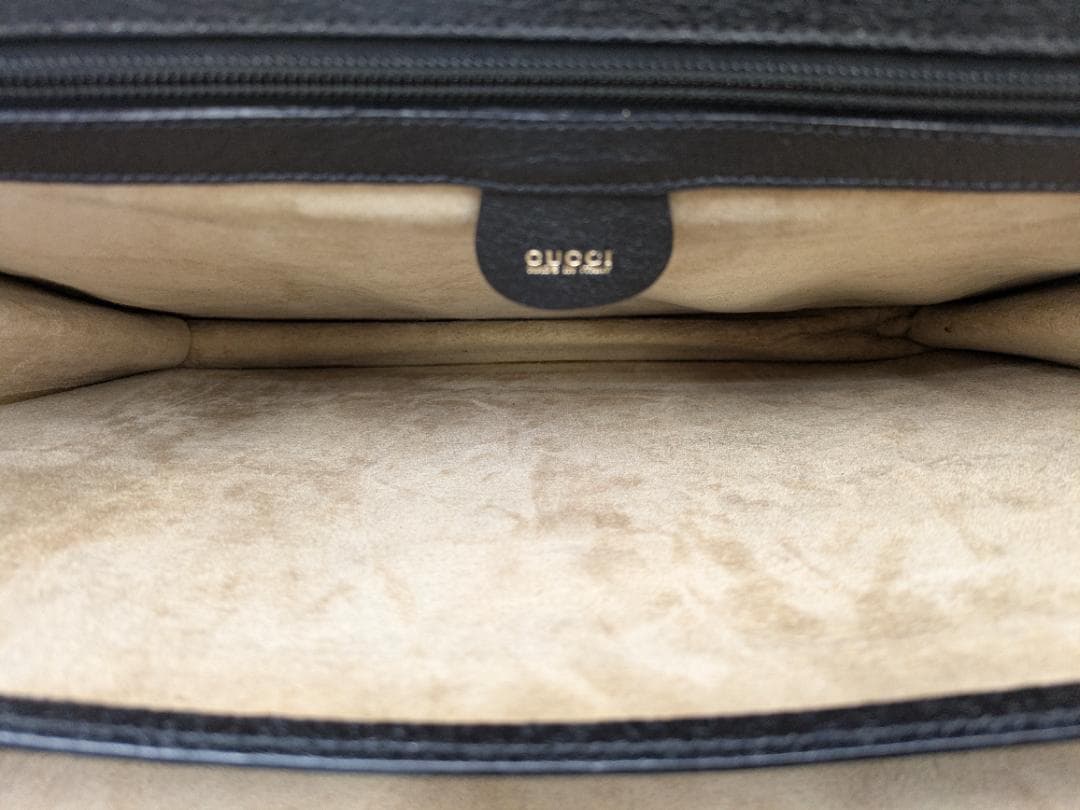 GUCCI　グッチ　ビジネスバッグ　レザー　ブラック　5438