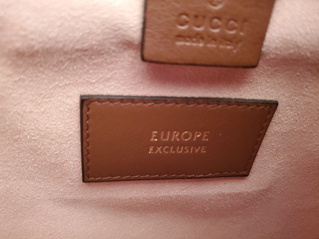 Gucci トートバッグ 刺繍の蜂と花柄