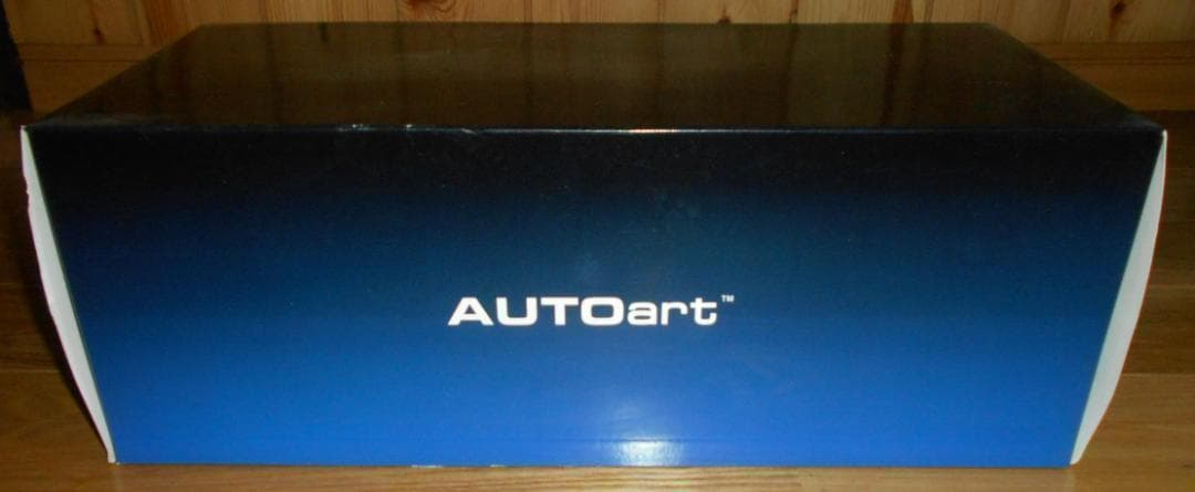 オートアート　1/18　メルセデス　マイバッハ　S600