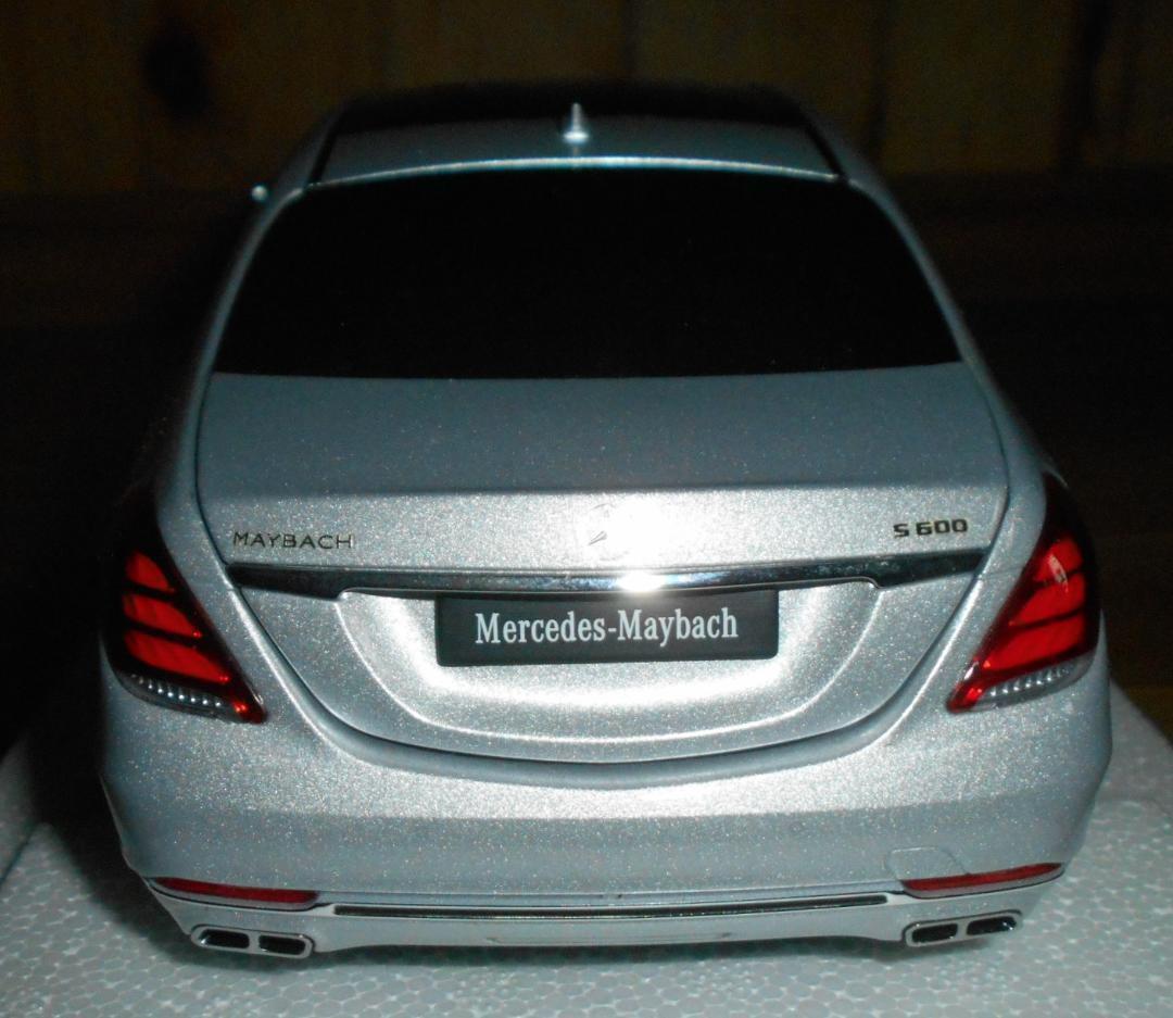 オートアート　1/18　メルセデス　マイバッハ　S600