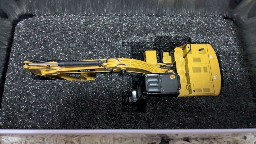 CAT 320 油圧ショベル 1:50スケール 限定版 移動式クレーン仕様