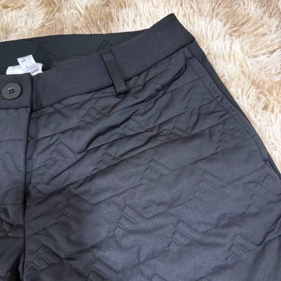 新品タグ付きAdidas9分丈キルティングスリムフィットパンツ