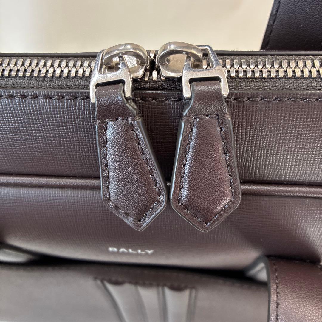 BALLY ダークブラウン ブリーフケース　ビジネスバッグ