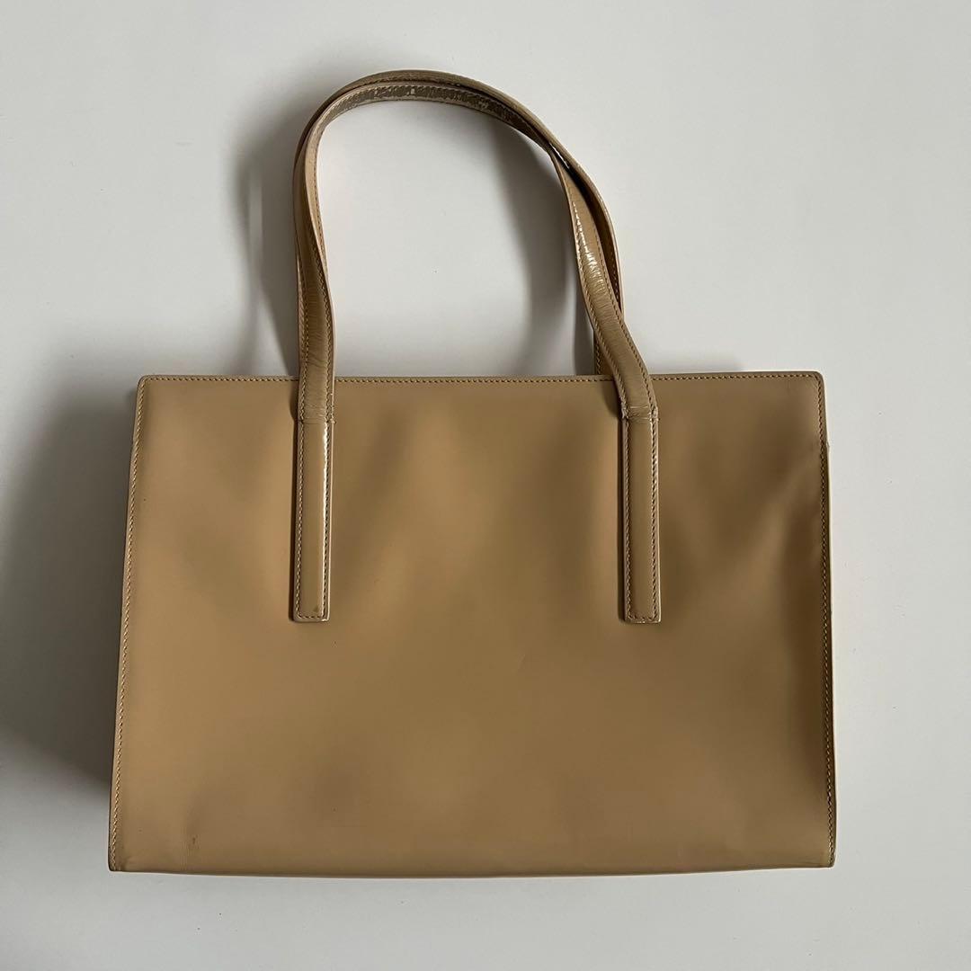 バッグ PRADA ENAMEL PATENT LOGO TOTE HAND BAG