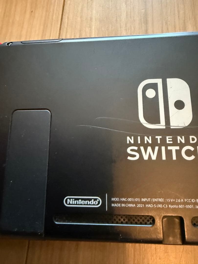 Nintendo Switch 本体【傷あり】