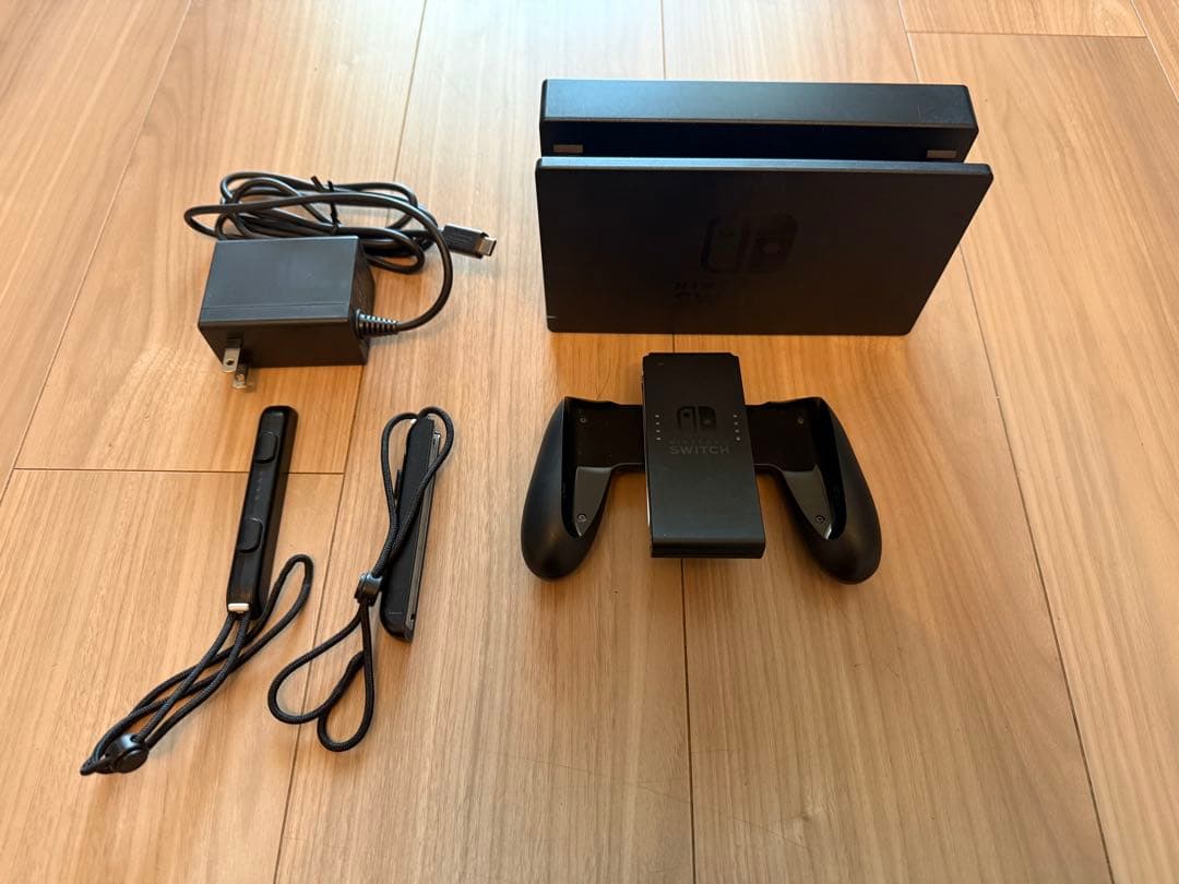 Nintendo Switch 本体【傷あり】