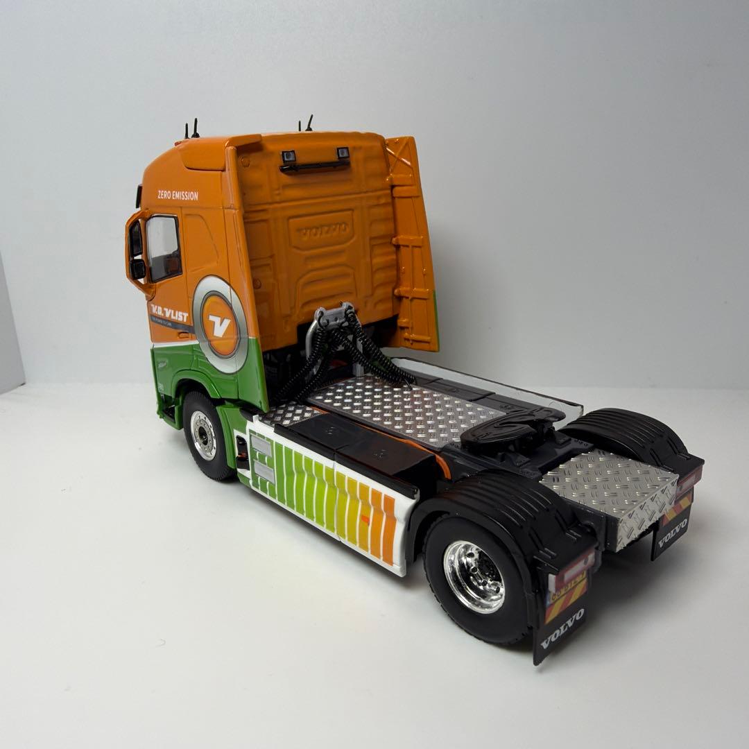 WSI ボルボ　1/50 トレーラーヘッド