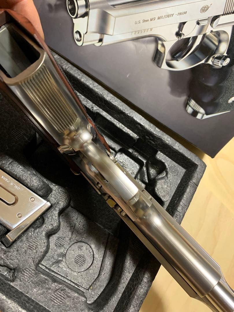 美品　東京マルイ ベレッタ M92F クロームステンレス　木目調グリップ