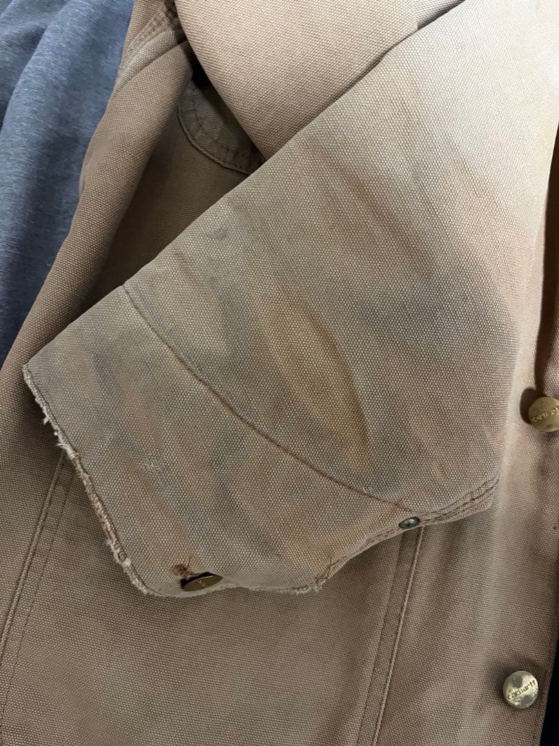 Carhartt ベージュジャケット