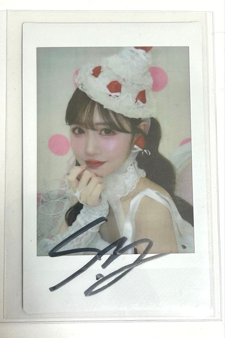 櫻井優衣LARME サイン入りチェキ