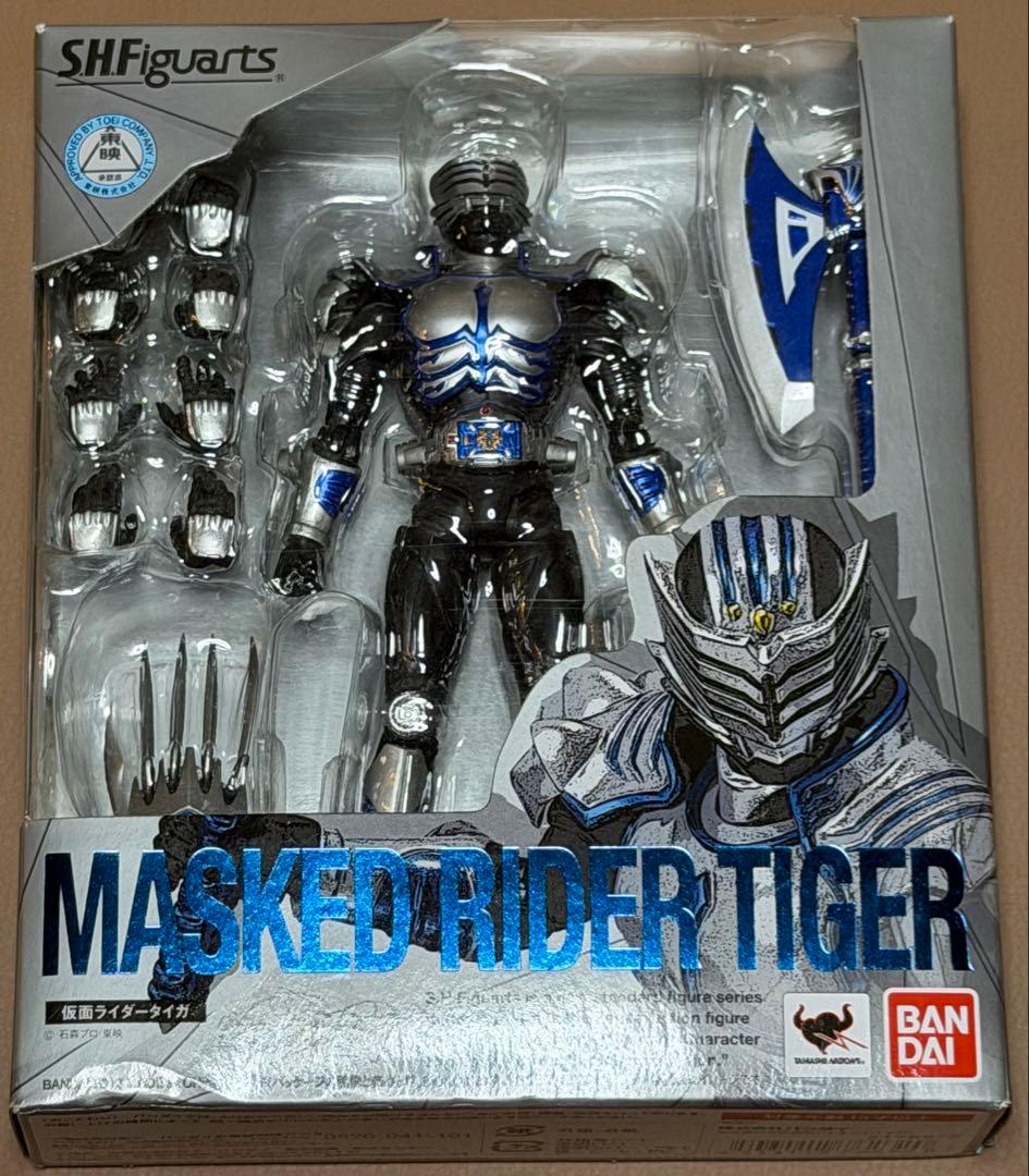 貴重5品:仮面ライダー龍騎 ファム シザース インペラー タイガ