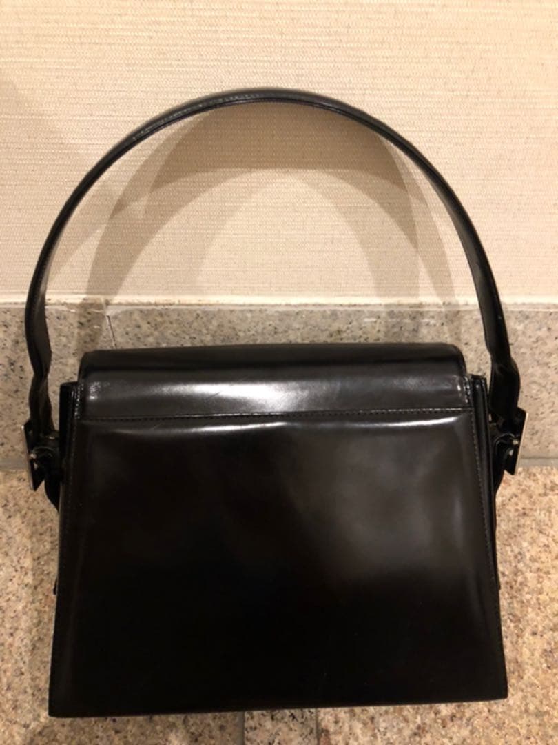 イヴサンローラン ハンドバッグ レザー 美品