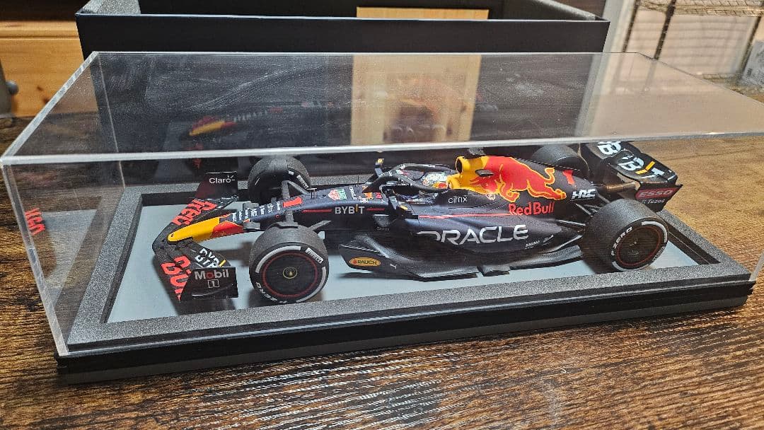 Spark 1/18 RB16 + 1/2ヘルメット マックス・フェルスタッペン