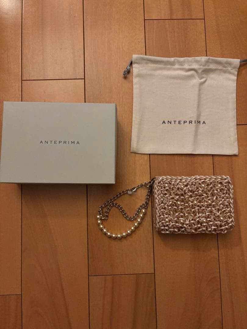 ANTEPRIMAミスクリオ パール　ウォレット