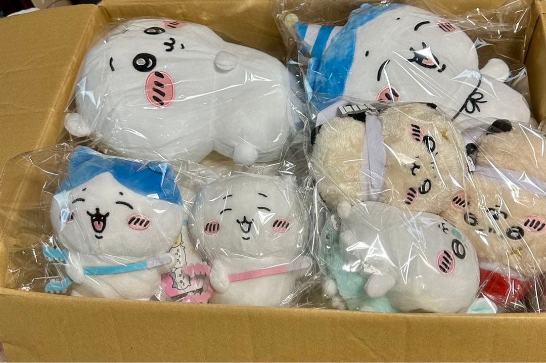 ちいかわ　 ぬいぐるみまとめ売り　13点セット　寝そべり　おしりふりふり　採取