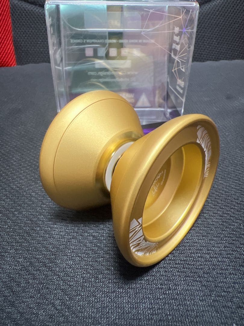 C3yoyodesign ミニクラウン