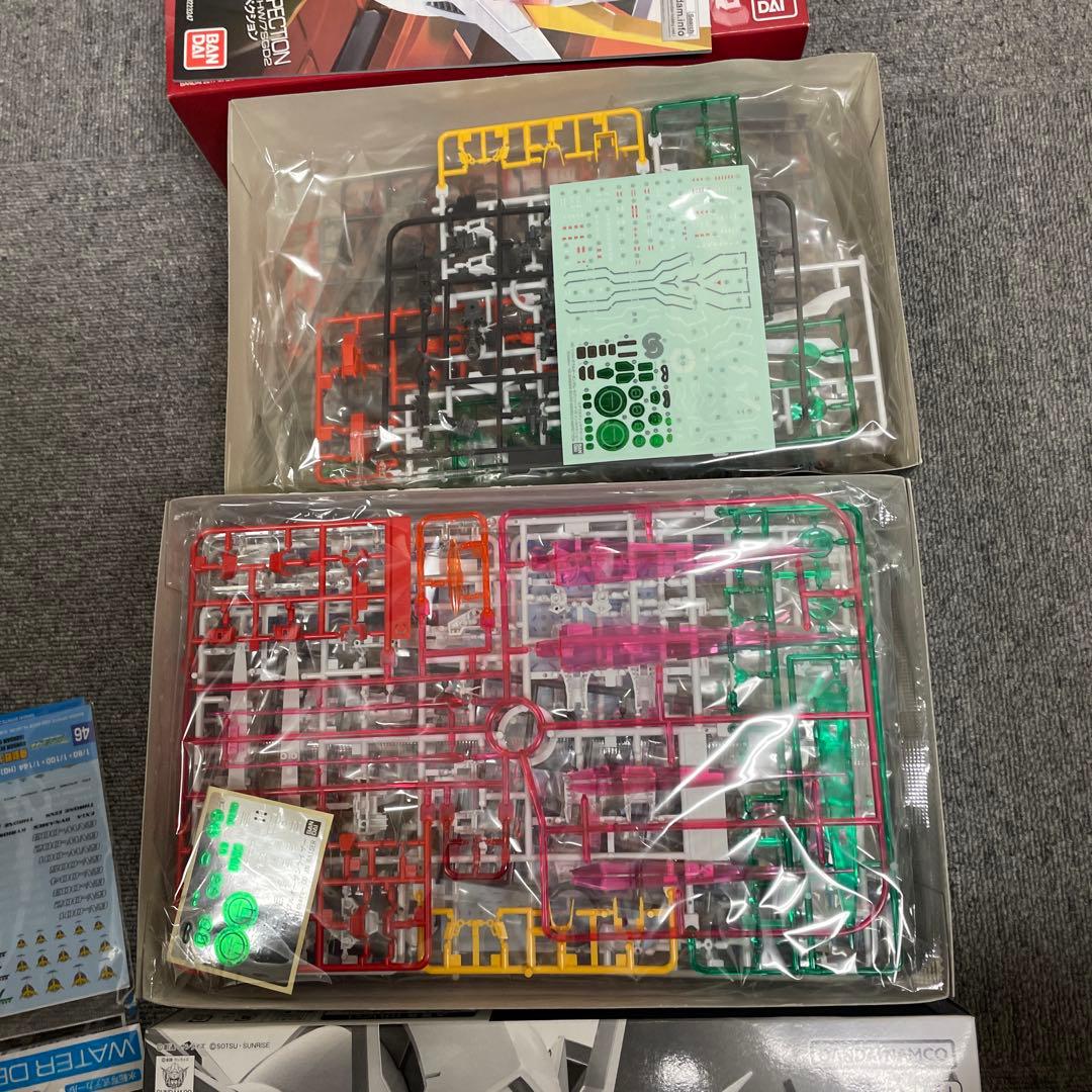 rgダブルオーセブンソードG、ザンライザーセット　ガンダムプラモデル未組立品