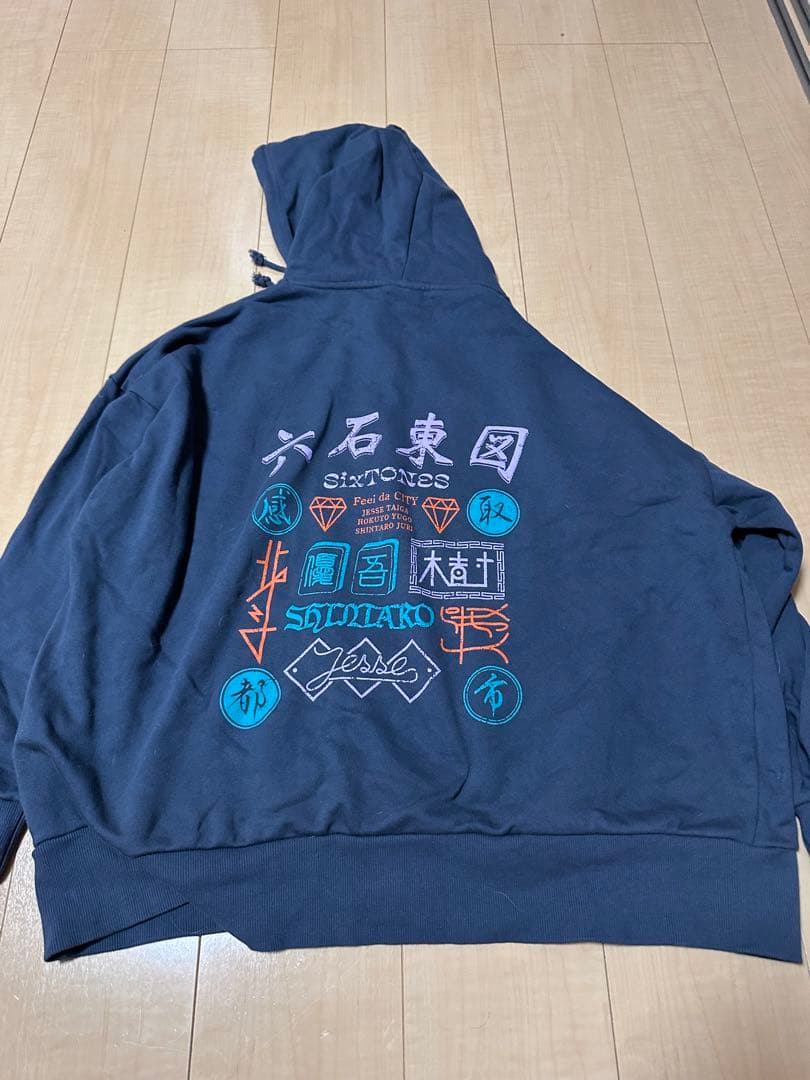 SixTONES feel da CITY オフィシャルグッズ パーカー - メルカリ