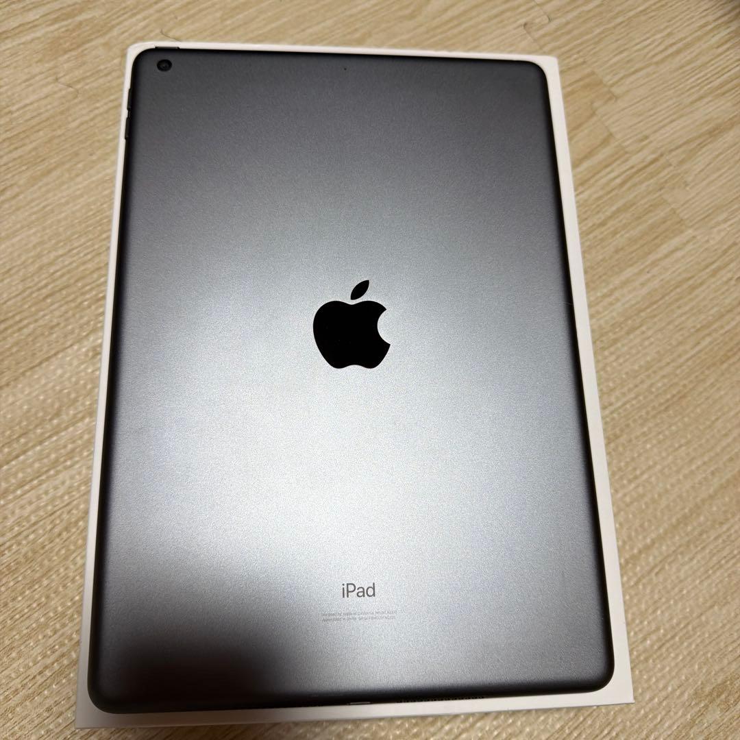 iPad第8世代 スペースグレイ 32GB - メルカリ
