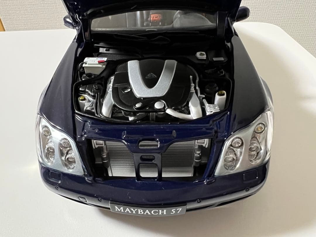 1/18 Autoart マイバッハ 57