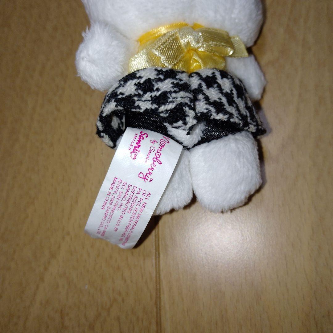 Momoberryキティぬいぐるみ　キティちゃんモモベリーマスコット　平成レトロ